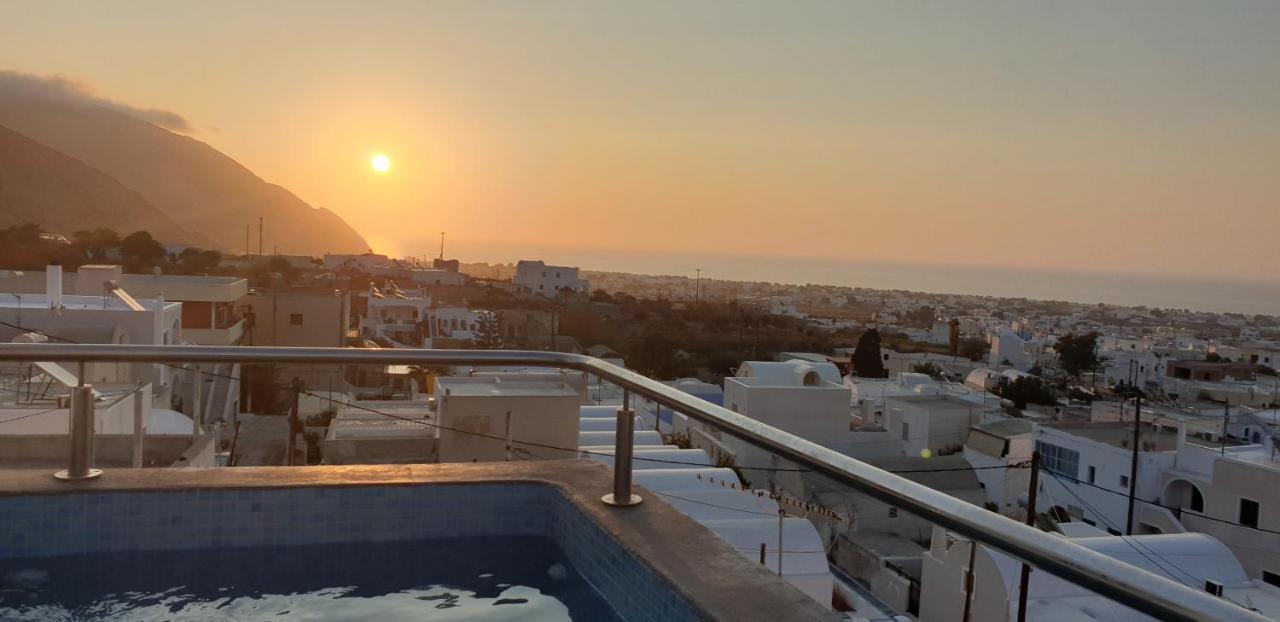 Lux House With Outdoor Jacuzzi And Sea View In Santorini Leilighet Emporio  Eksteriør bilde